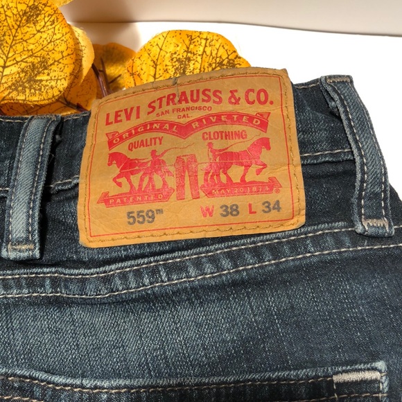 Levi's Men's 559 Relaxed Straight Fit Jean - Picture 7 of 8